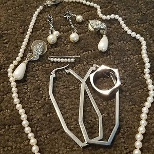 Are you pretty in pearls?